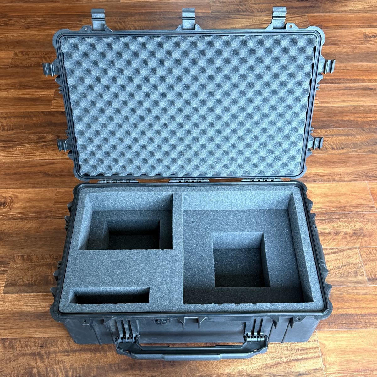 Main image 6
