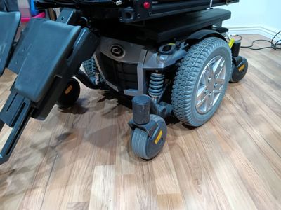Quantum Q6 Edge Wheelchair