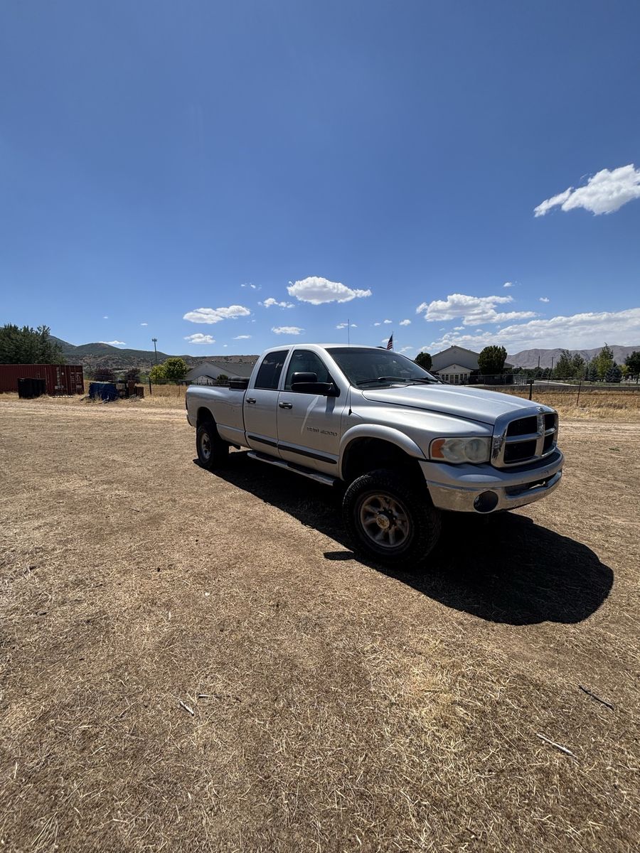 2004 Dodge Ram 2500 SLT