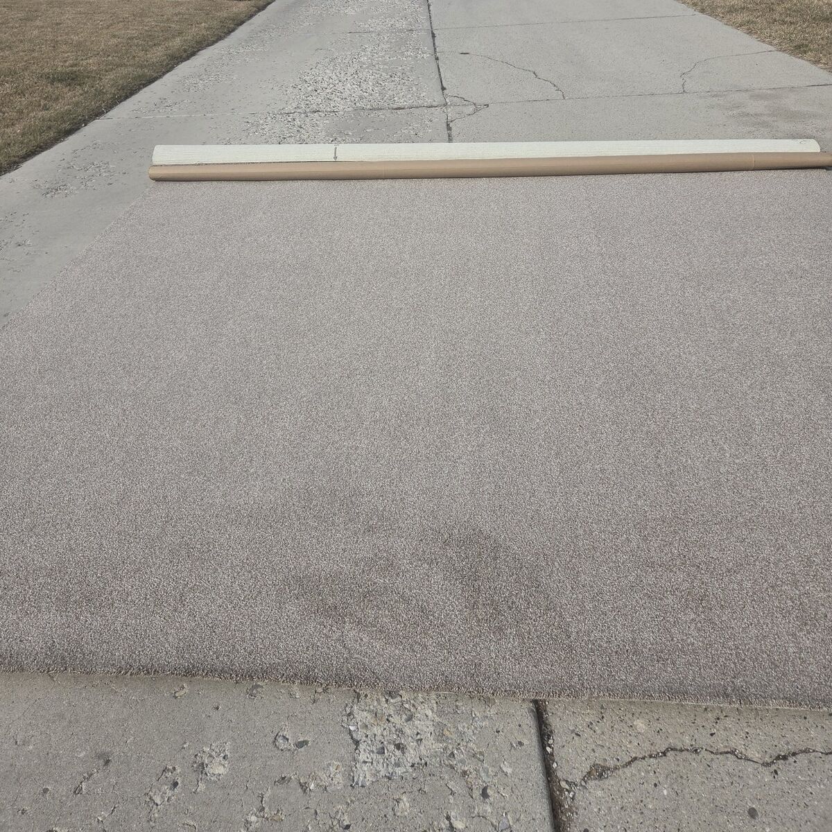 free carpet 11'4"x12'