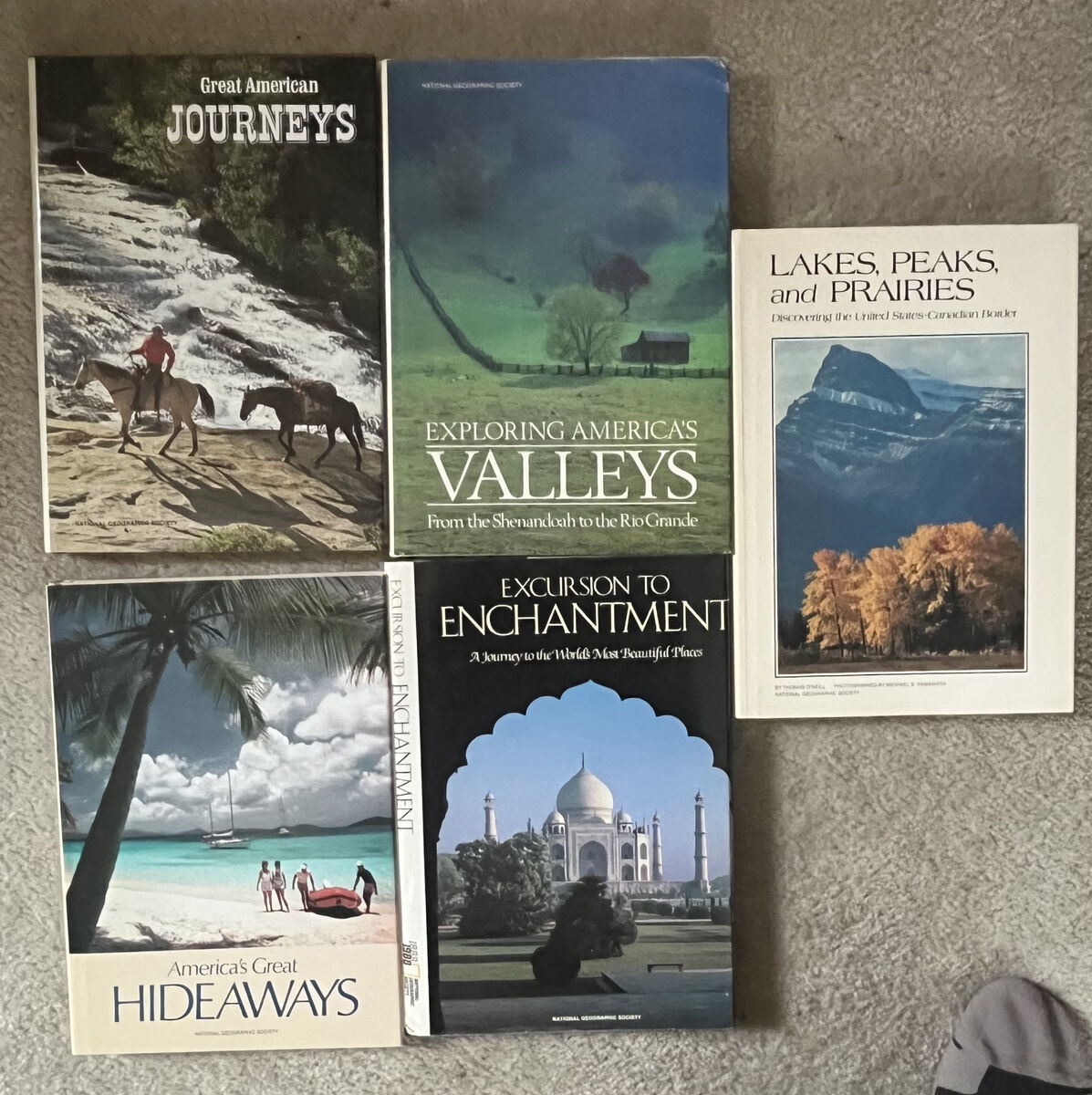 Vintage hardcover National Geographic books from the Americana series - Great Condition