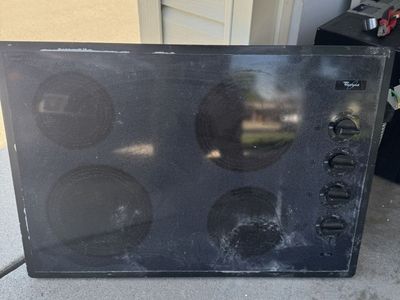 Whirlpool Black 4 Burner Electric Cooktop