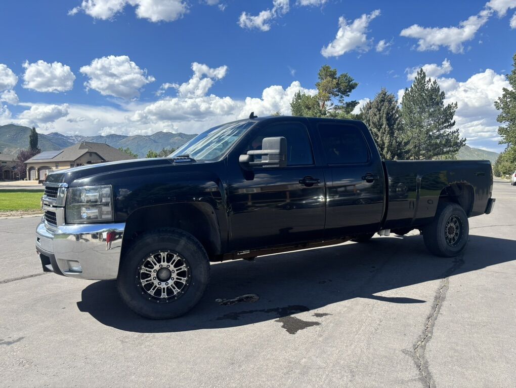 2007.5 silverado 2500 HD Ltz crew Cab Long Bed