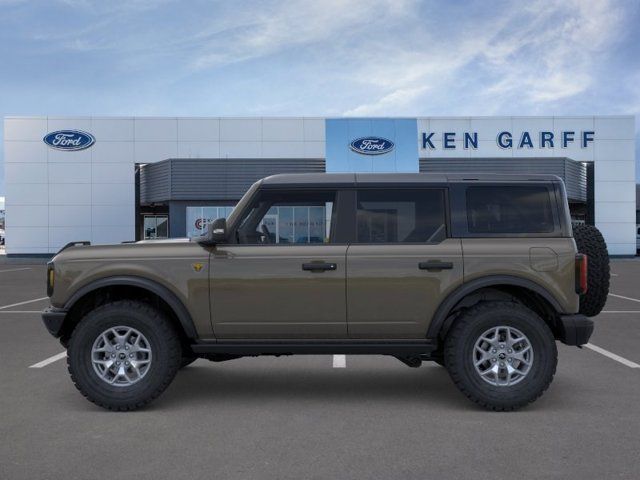 Main image 3
