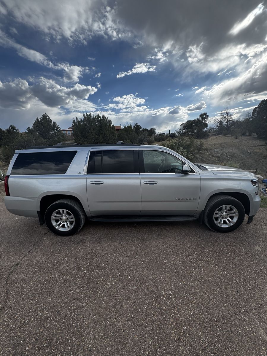 2016 Chevrolet Suburban 
