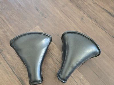 VINTAGE Schwinn Viscount saddles