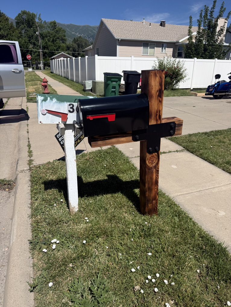 Custom Mailboxes
