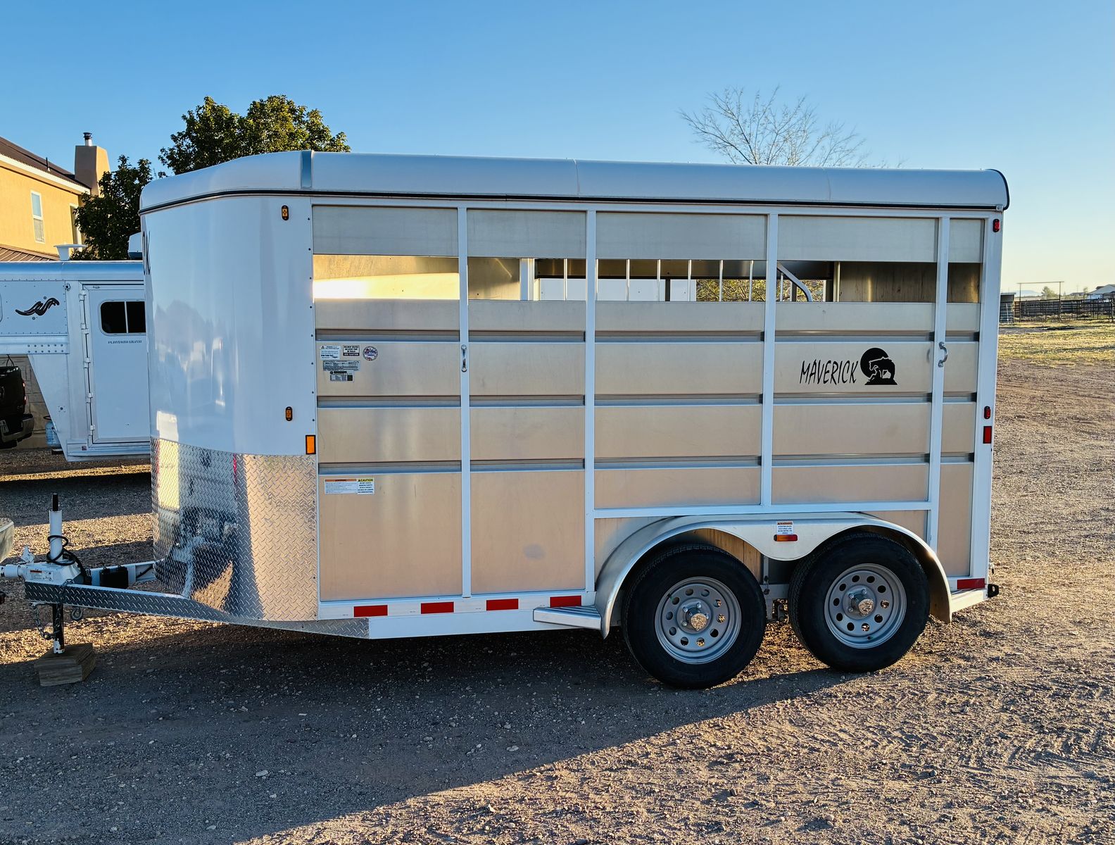2023 Maverick Aluminum 2 Horse