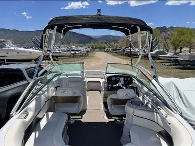 2008 Four Winns H240