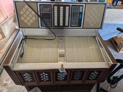 VINTAGE Rowe AMI R-80 Jukebox - 200 Selection - Pr