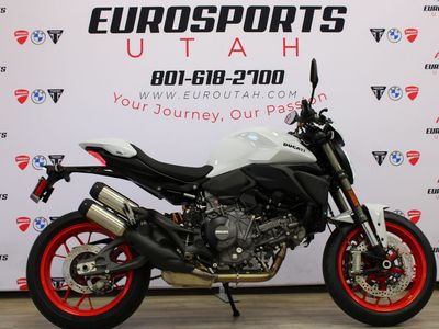 2026 Ducati MONSTER PLUS