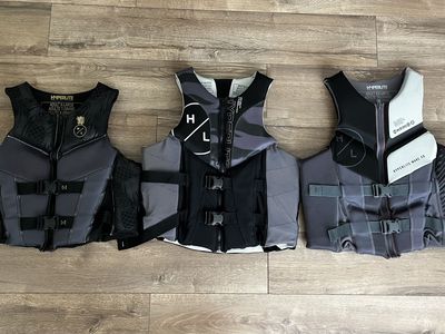 Adult Hyperlite Life Jackets / Life Vests