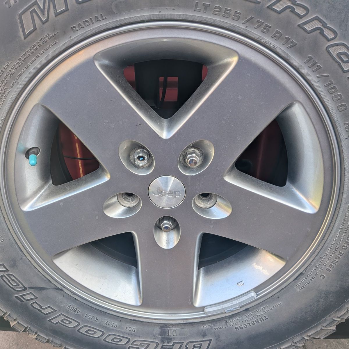 jeep wheels 5x5 17" stock wheels have all 5