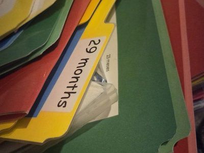 Bilingual 'How Are You Feeling Today?' & Calm Down Strategies Kit - Early Childhood Education