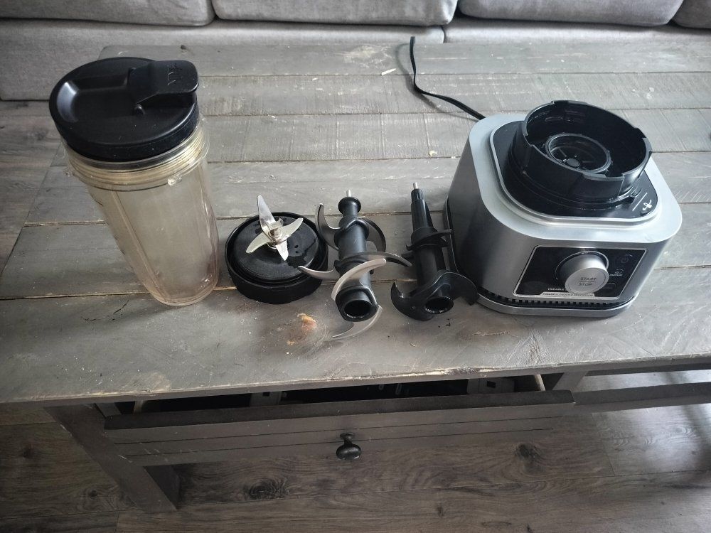 Ninja Foodi Power Blender & Processor System with Nutrient Extraction Cup