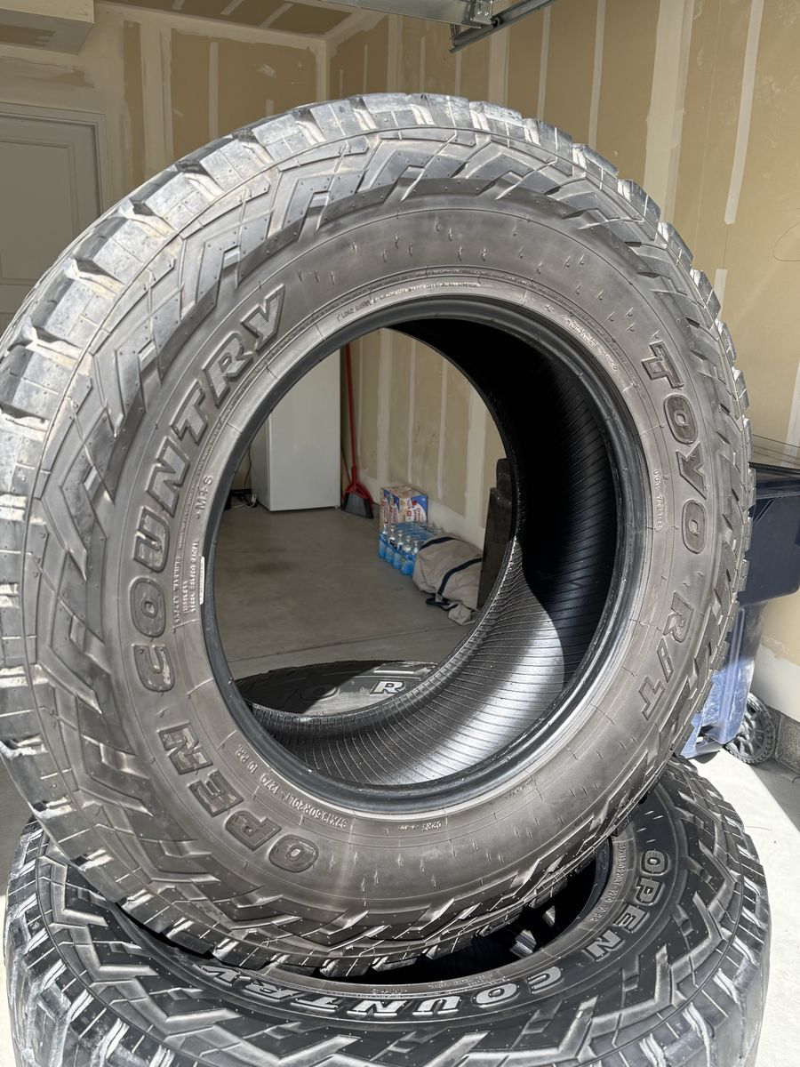 SET OF TOYO OPEN COUNTRY R/T 37x13.50R20 FOR SALE!