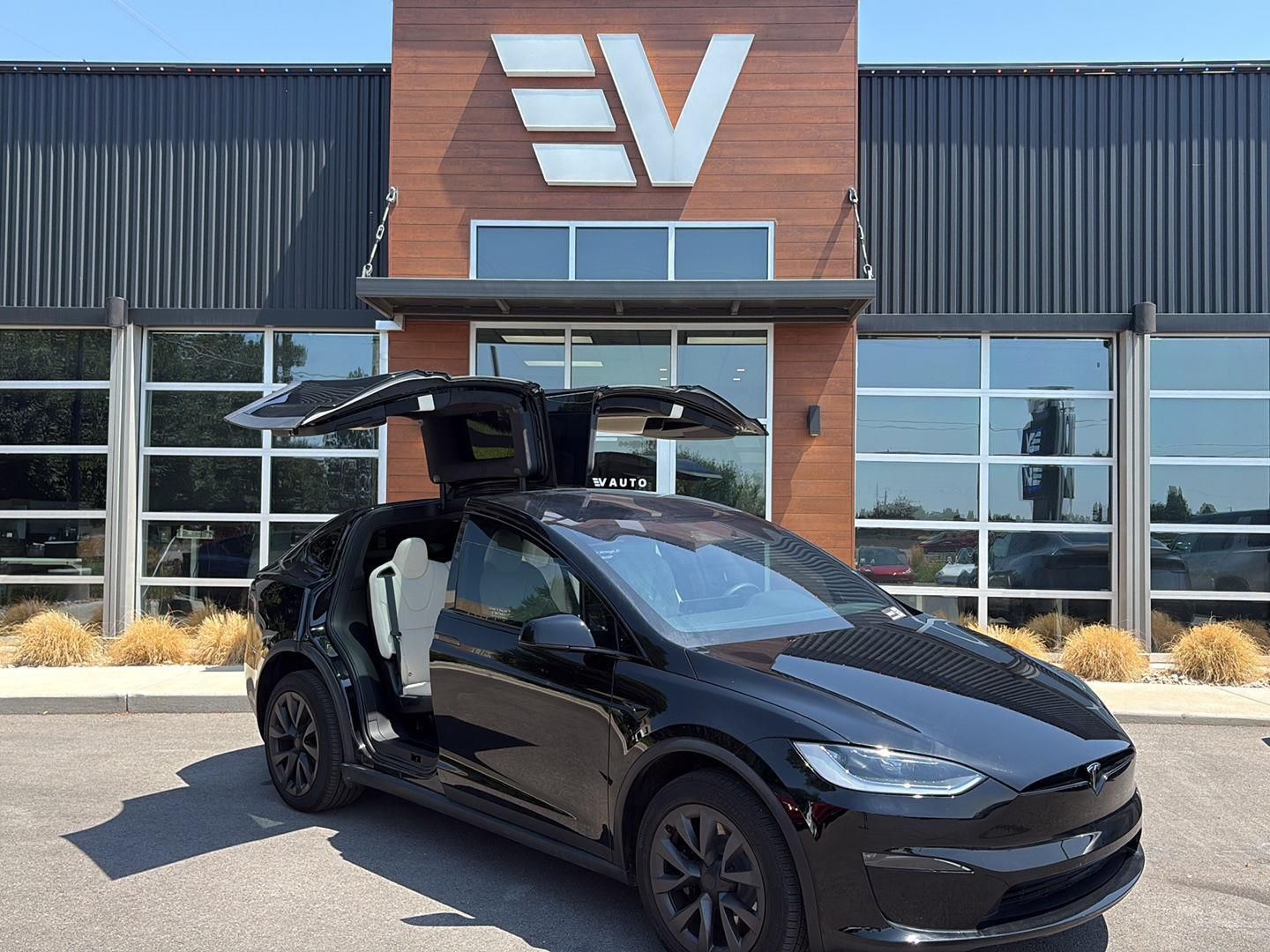 2025 Tesla Model X Base