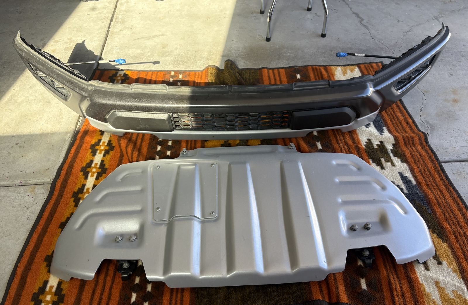 2022 Ford F-150 Bumper/ Plate