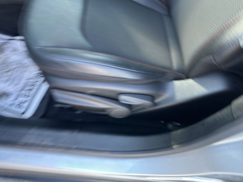 Main image 10