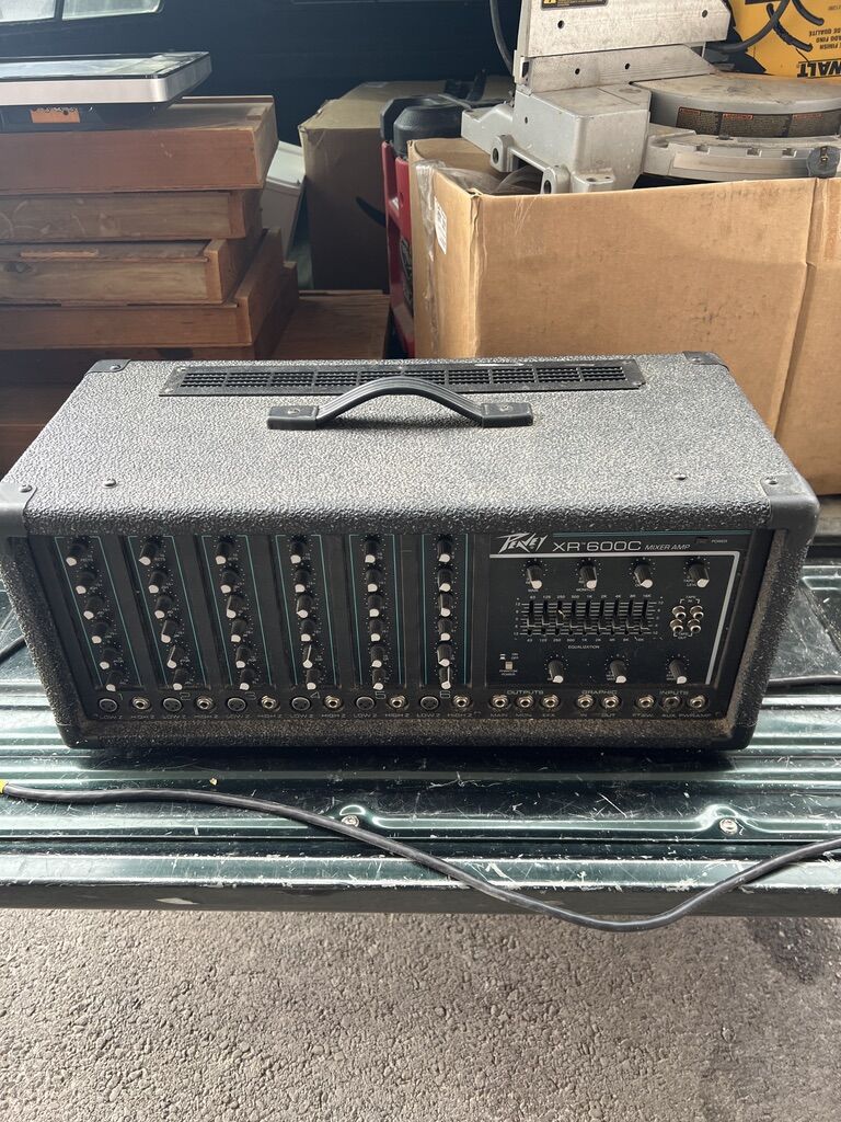 Amplifier PEAVY XR 600C mixer