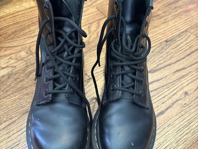 Dr. martens
