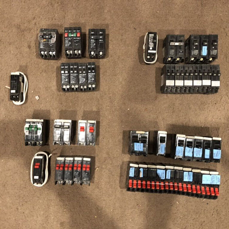 Circuit Breakers-Siemens/Cutler-Hammer/Bryant/ETC