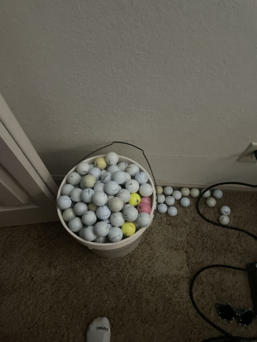 Freshly cleaned golf balls for sale $1 each