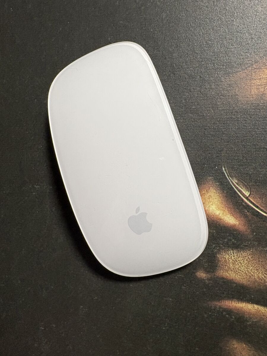 Apple Magic Mouse 1st Generation