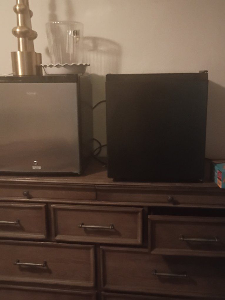 Main image 6