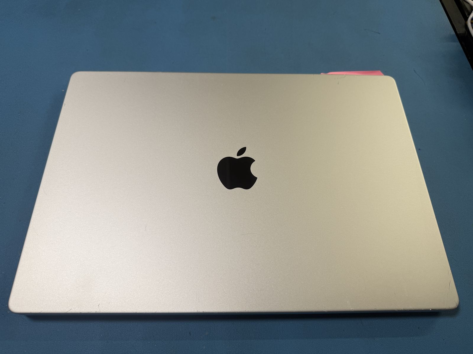 2023 MacBook Pro 16" M3 Pro 12 core, 36gb ram, 500gb with warranty!!