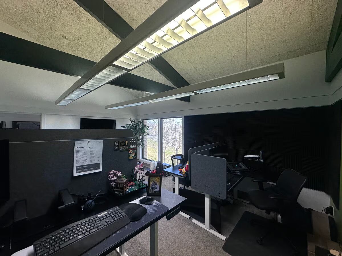Main image 4