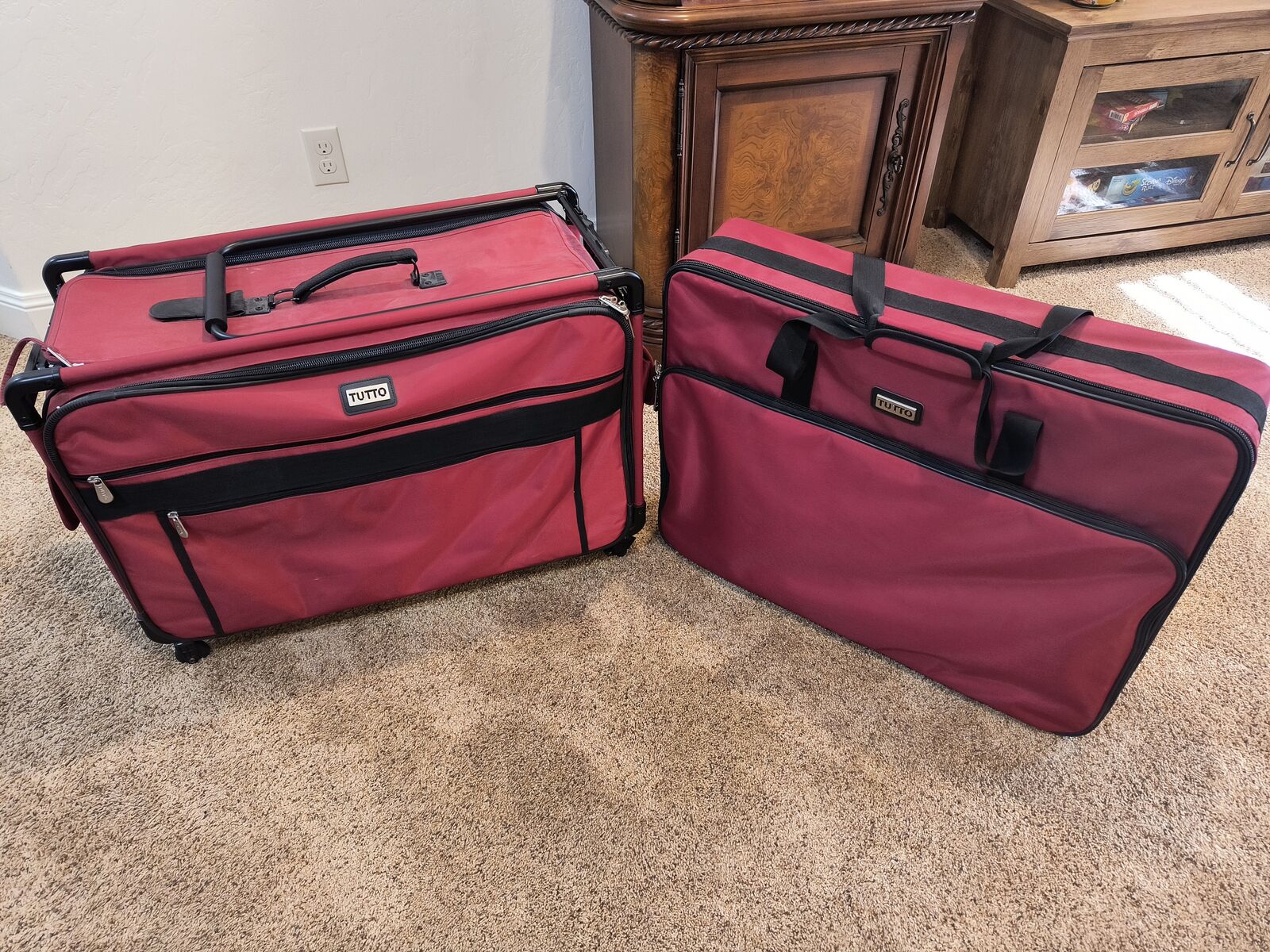 Tutto Monster Machine on Wheels XXL & Tutto 28" Embroidery Project Bag