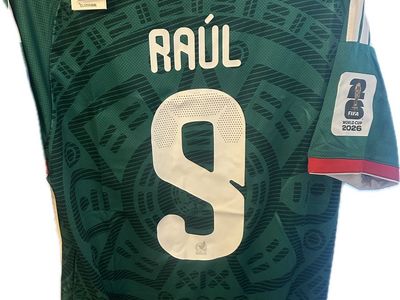 Mexico Soccer jersey Medium & Large Raul Jimenez#9