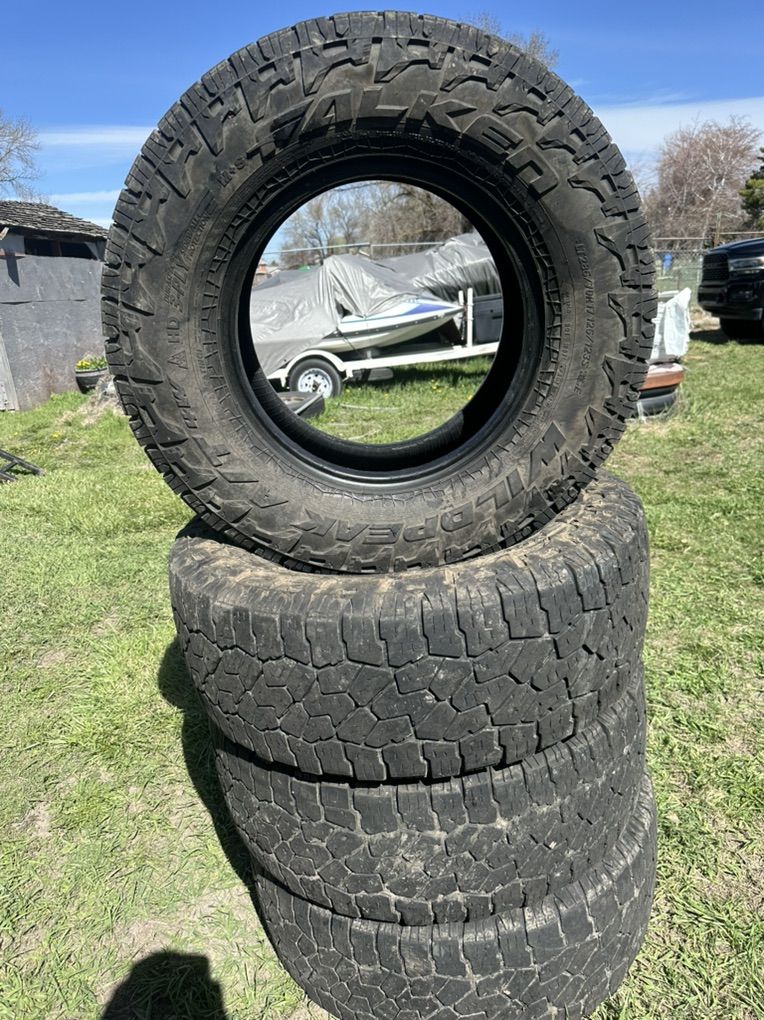 285 70 R17 FALKEN WILDPEAK A/T4W Four By