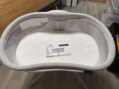 Halo BassiNest Swivel Sleeper Bassinet, Adjustable, White Mesh
