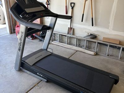 Nordictrack Elite 900 treadmill