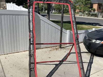 Like new Rukket lacrosse Rebounder