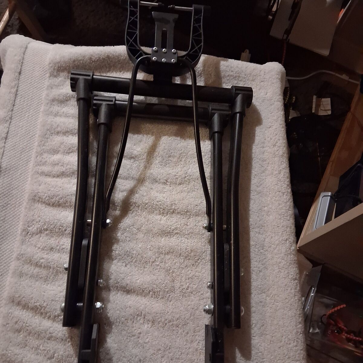 Fold up wheel tuning stand