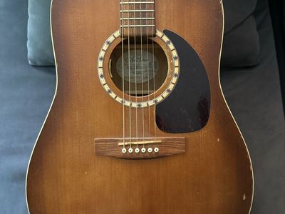 Art & Lutherie Legacy Dreadnought Acoustic-Electric Guitar - LR Baggs Pickup