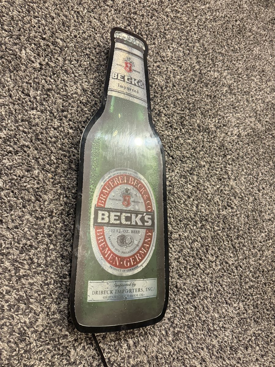 Vintage Beck's Beer 12oz Bottle Light Up Sign - Man Cave Decor Bremen, Germany Imported