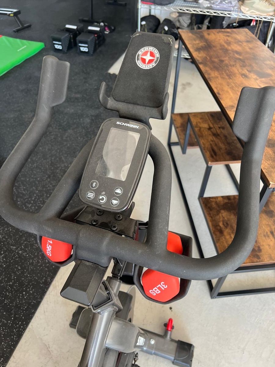 Schwinn IC4 Indoor Cycling Bike - Excellent Condition (Peloton & Zwift Compatible)