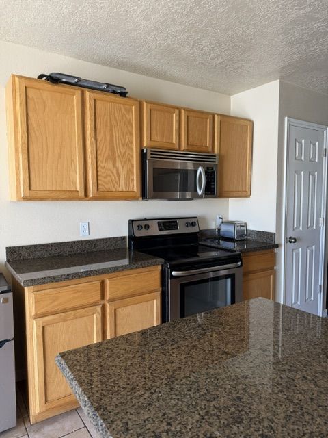 Main image 11