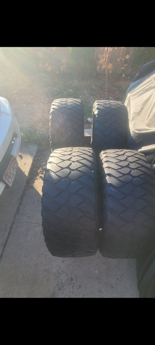 Tires Maxxis Razr