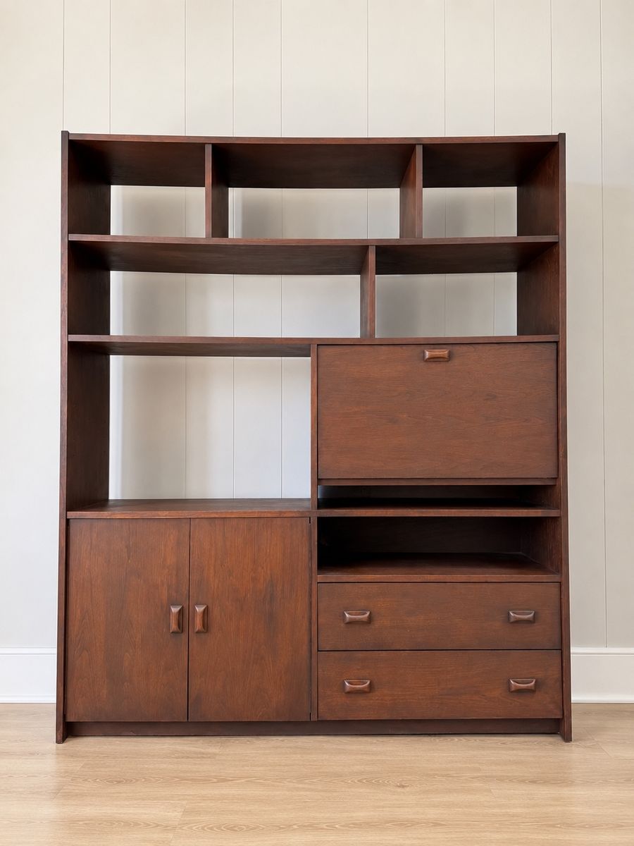 Stunning American Mid-Century Modern Walnut Freestanding Wall Unit and Room Divider