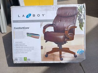 Lazy Boy executive office chair