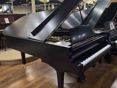 LIKE-NEW YAMAHA C7 GRAND PIANO