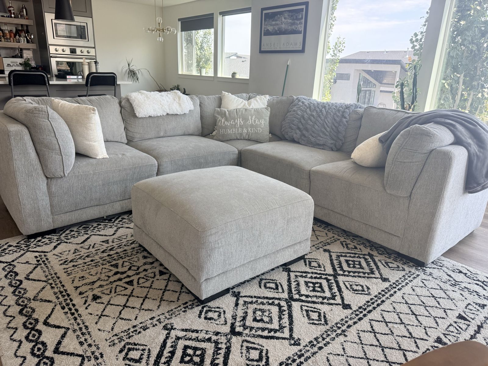 Spacious Gray Sectional Sofa with Ottoman - Comfortable Living Room Seating