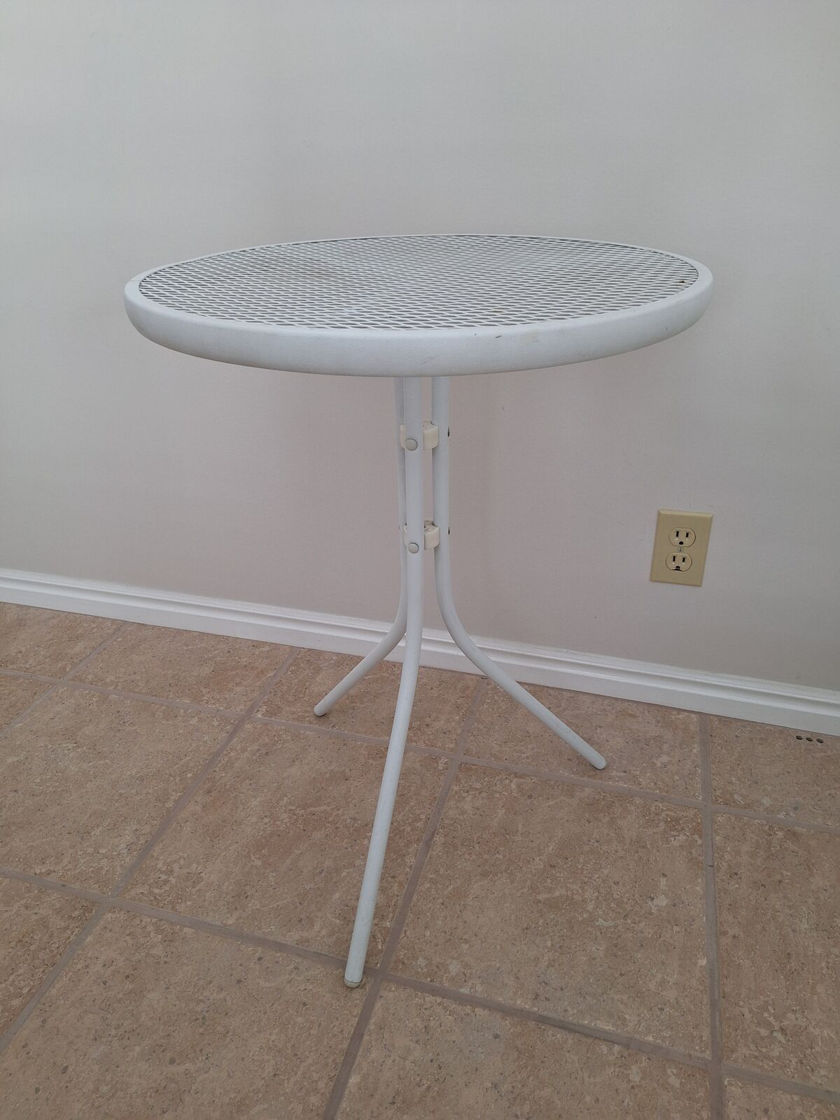 White Metal Patio Table
