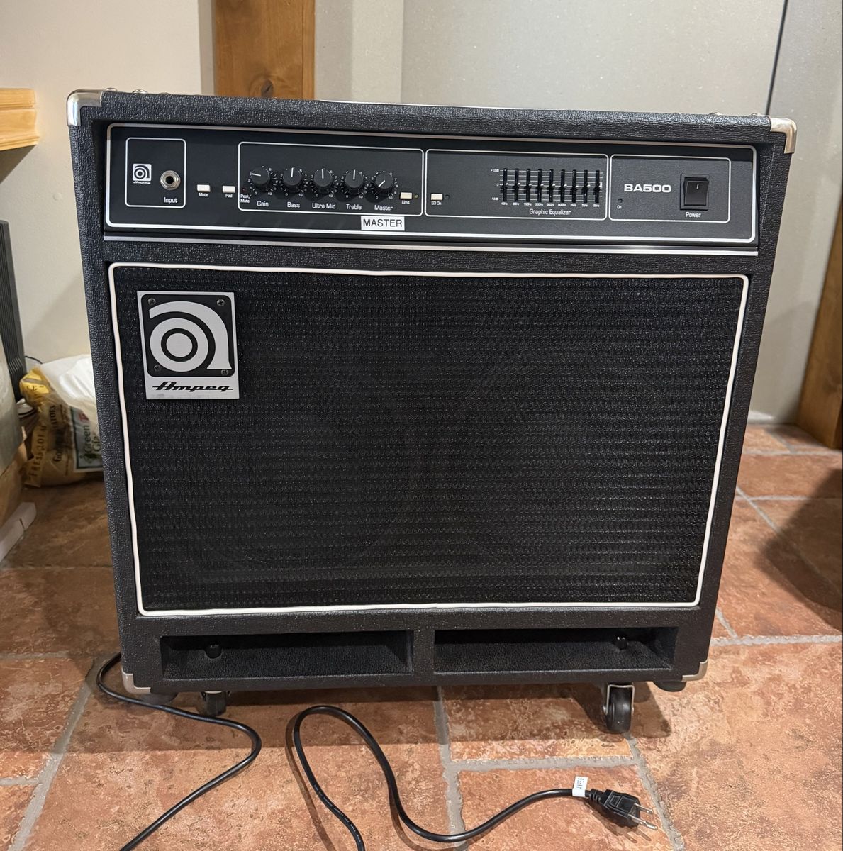 Ampeg BA500 500W 2x10 Bass Combo Amp w/ Graphic EQ – Like New / Mint Condition