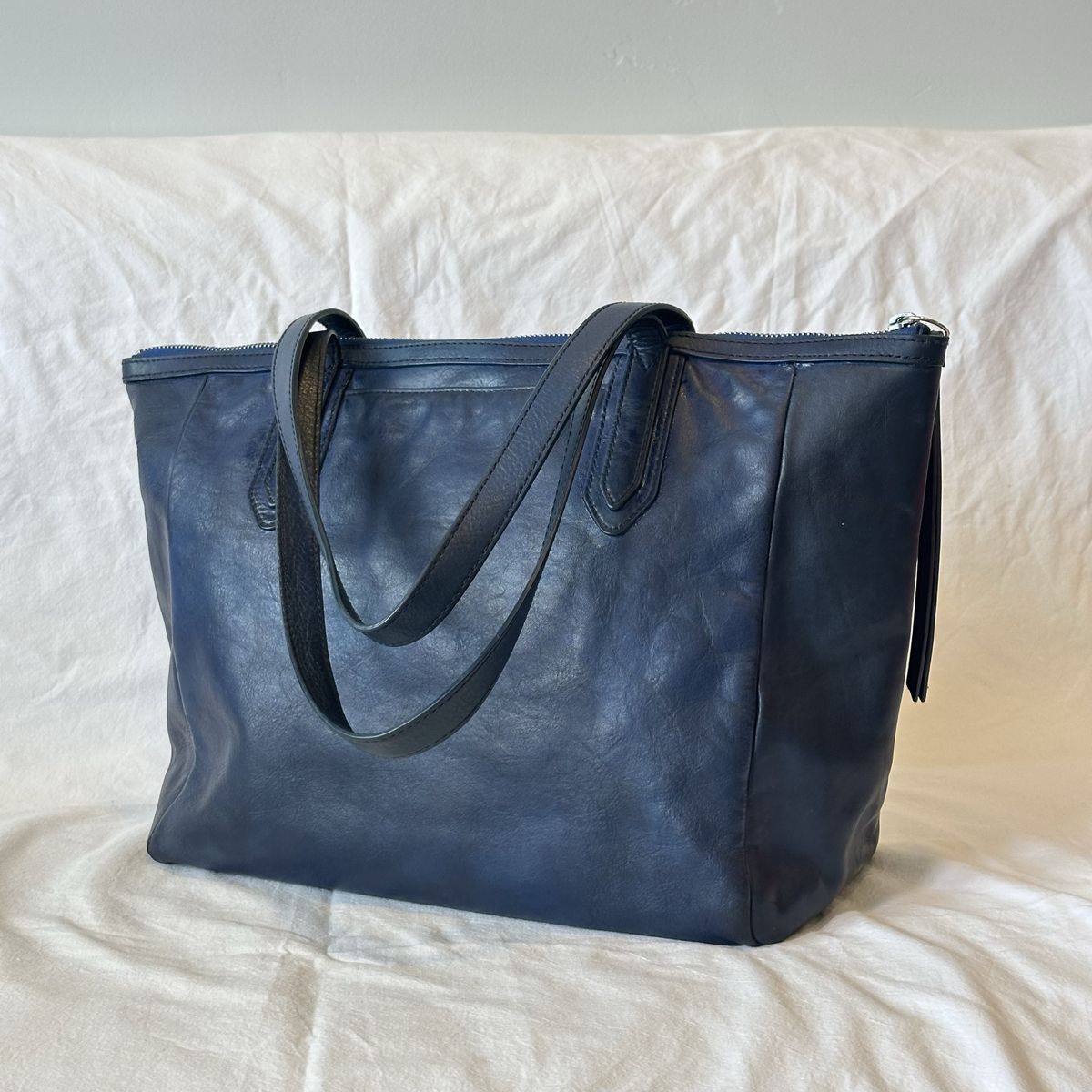 VINTAGE FOSSIL Authentic Leather Large Tote Bag Navy Blue